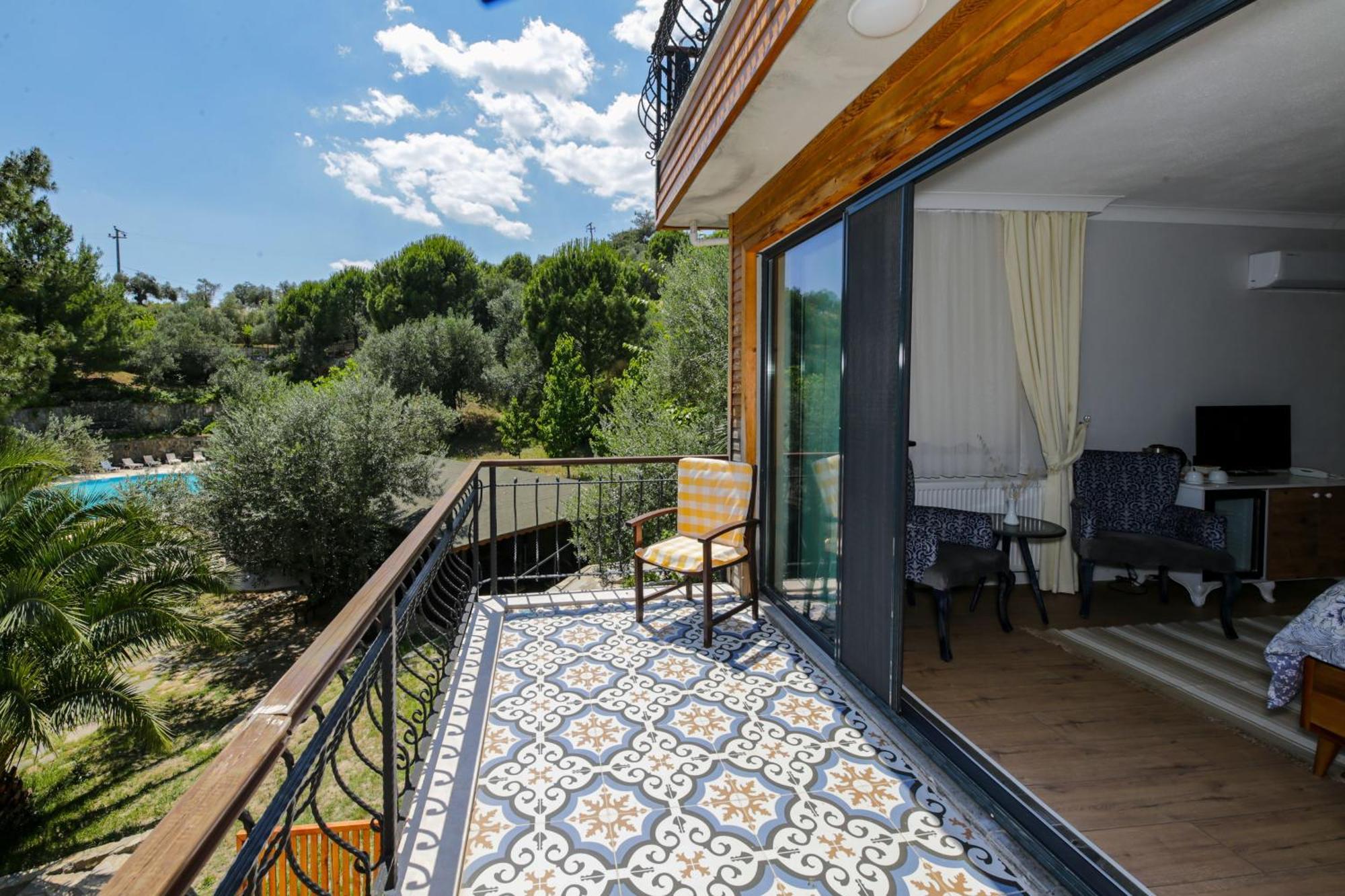 Dusler Vadisi Kazdaglari Hotel Edremit  Exterior photo