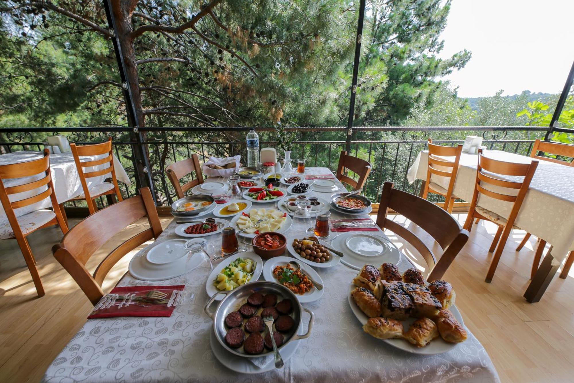 Dusler Vadisi Kazdaglari Hotel Edremit  Exterior photo